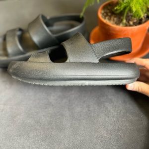 Plush summer slides size 38 EUC
